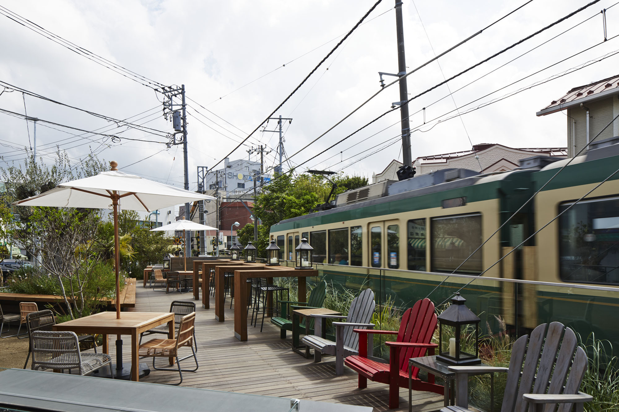 メディア情報│「まっぷる 鎌倉 江の島’27」にてAWkitchen GARDEN 鎌倉店をご紹介いただきました